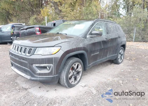 2018 Jeep Compass Limited 4X4 z USA, uszkodzony, nr VIN 3C4NJDCB7JT135570